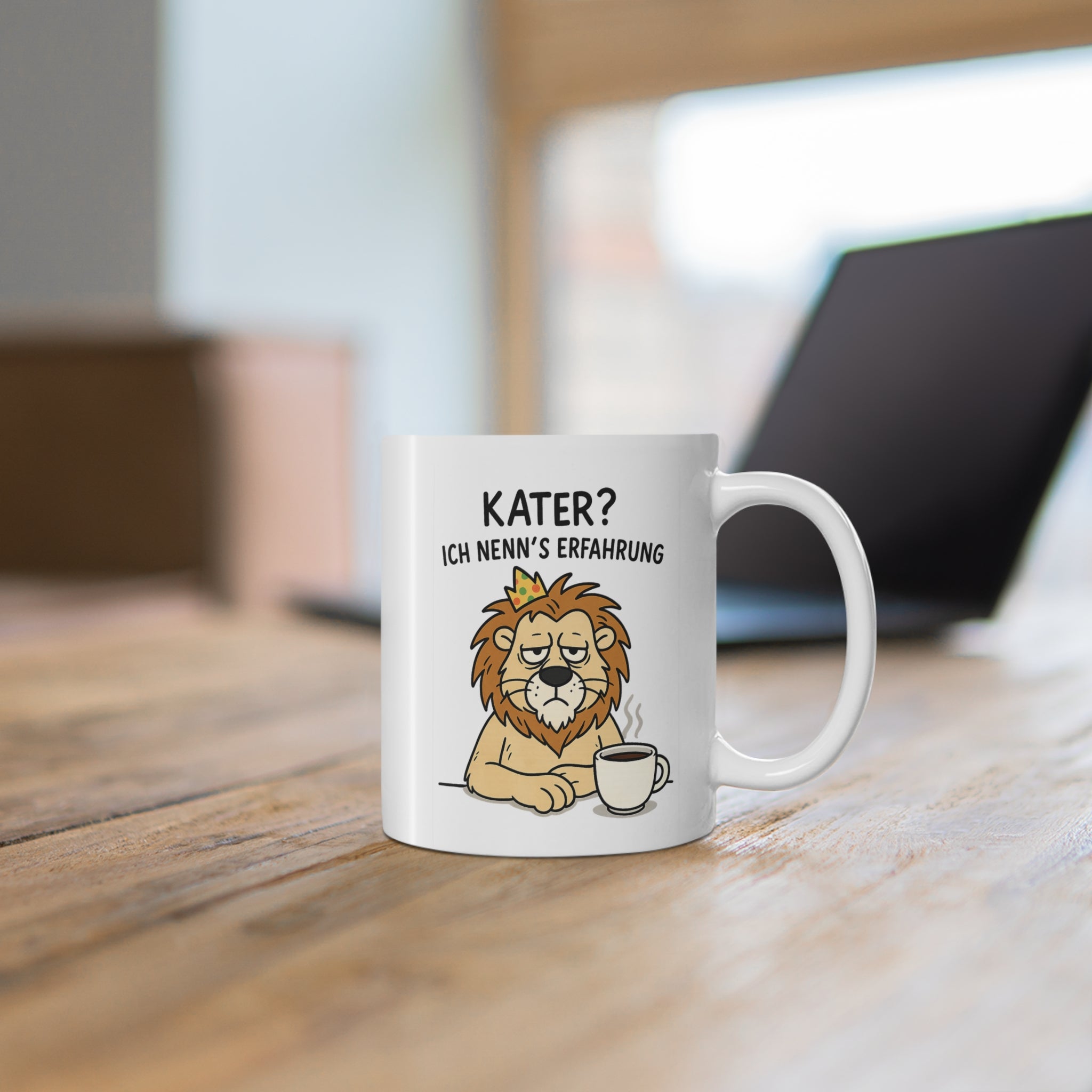 'Kater? Ich nenn's Erfahrung' Keramik Kaffeetasse - perfekt als Geschenk (325ml)